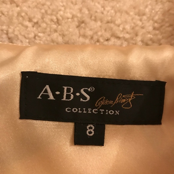 Silk Geometric Patterned Dress - Picture 3 of 5